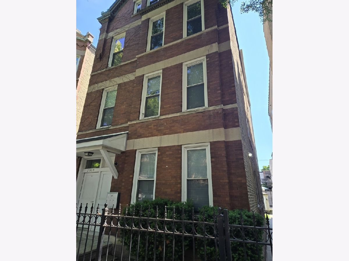 Rented Chicago Illinois, 2309 Leavitt