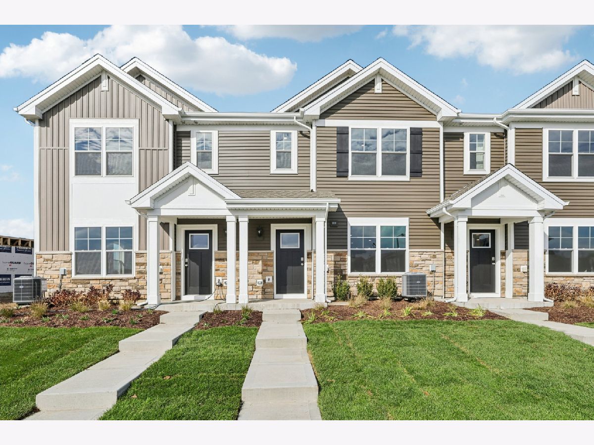  Sold Yorkville Illinois, 3141 Grande