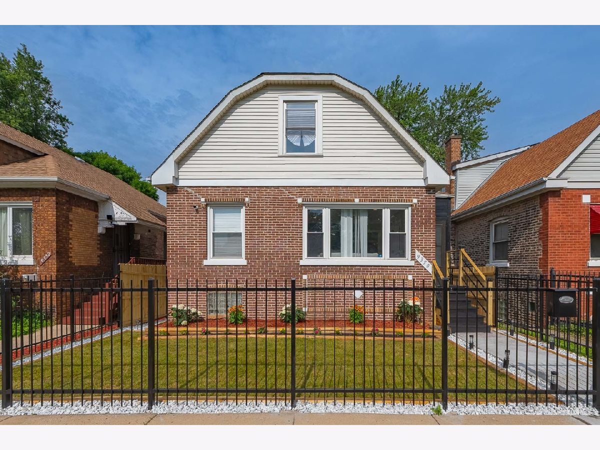  For Sale Chicago Illinois, 9350 Manistee Avenue