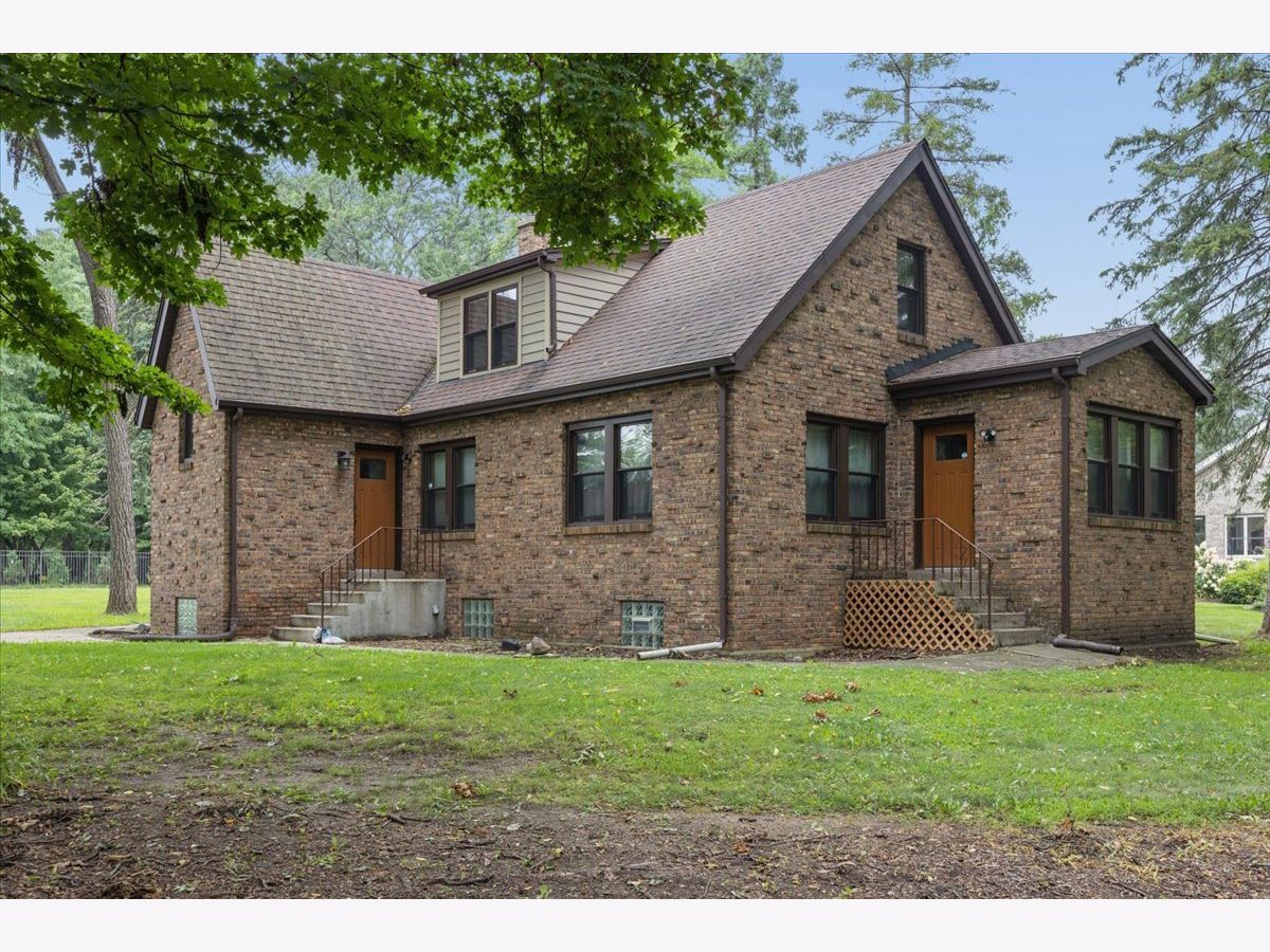  Sold Burr Ridge Illinois, 9048 Maple