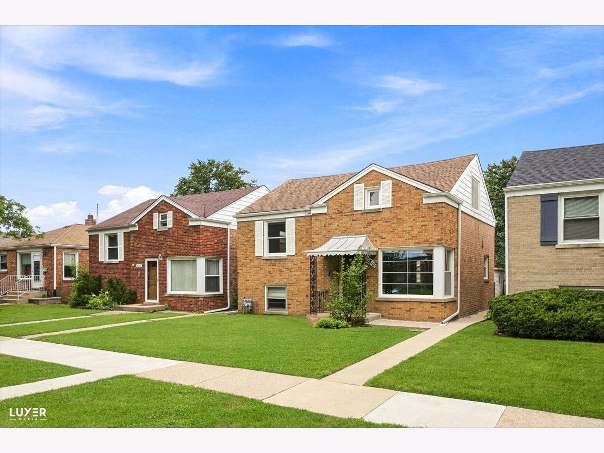  For Sale River Grove Illinois, 2515 West Street