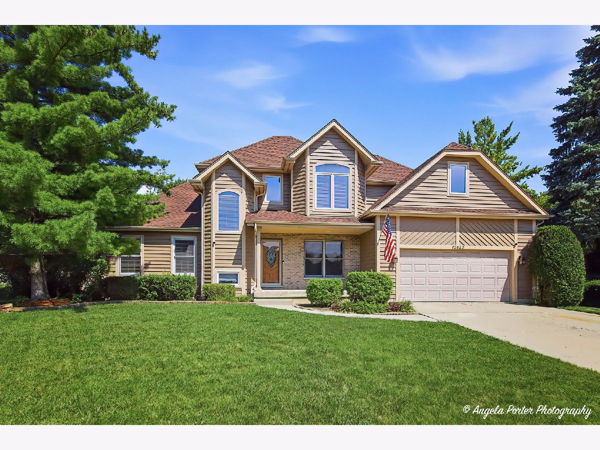  For Sale Grayslake Illinois, 17452 Meadowbrook Drive