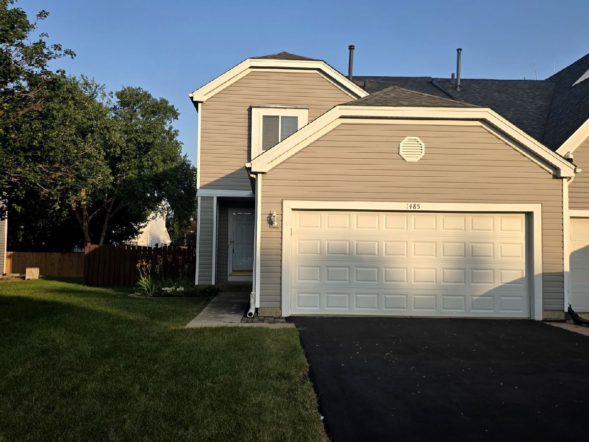  Rented South Elgin Illinois, 1485 Exeter