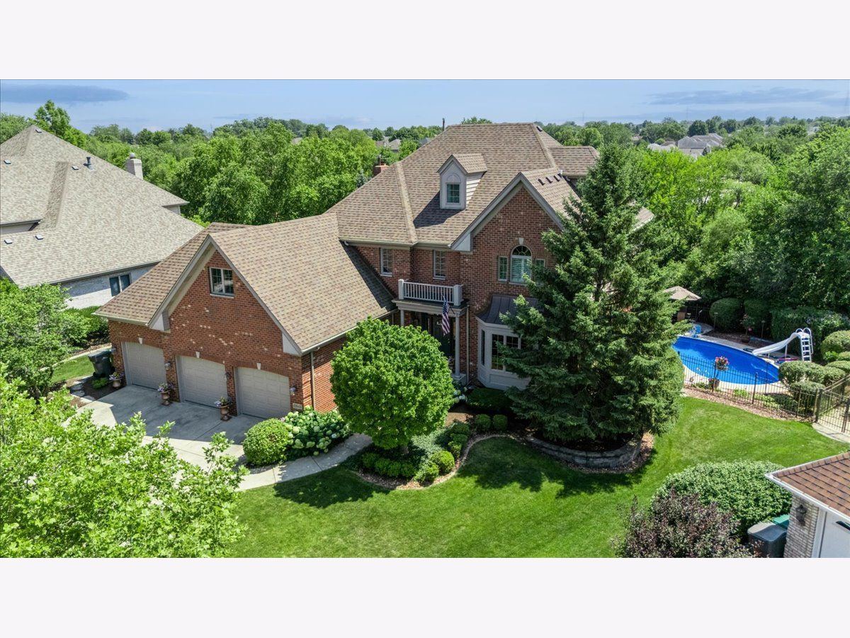 Homes For Sale Deer Point Estates Orland Park Illinois, 10949 Fawn Trail Drive