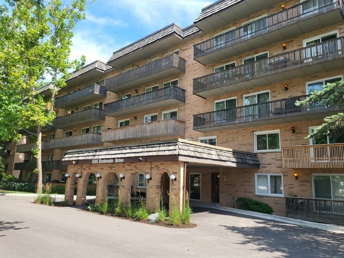 Condominiums & Homes For Sale Lake In The Woods Downers Grove Illinois, 505 Redondo Drive
