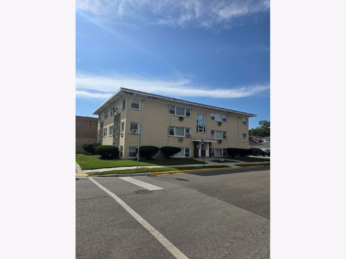  For Sale River Grove Illinois, 8636 Grand Avenue