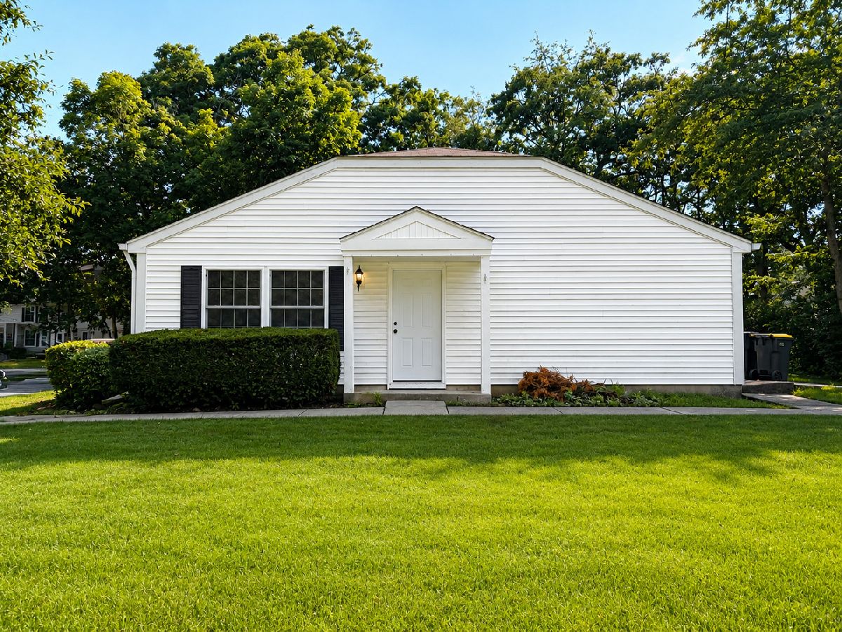  For Sale Cary Illinois, 76 Bright Oaks Circle