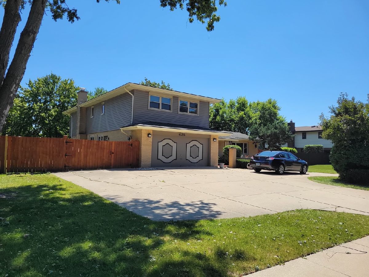  For Sale Elk Grove Village Illinois, 425 Arlington Heights Road