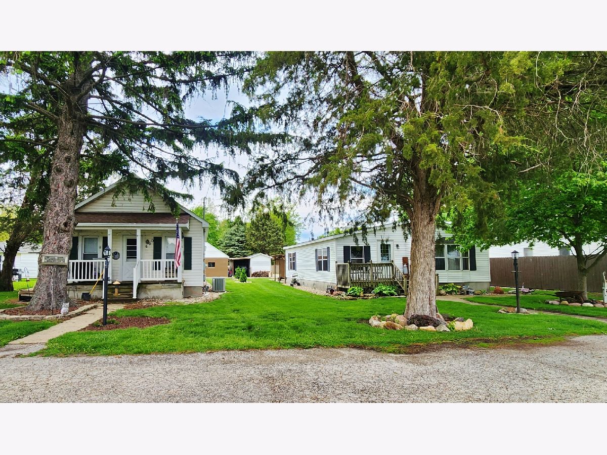 For Sale South Wilmington Illinois, 650 & 660 Elm Street