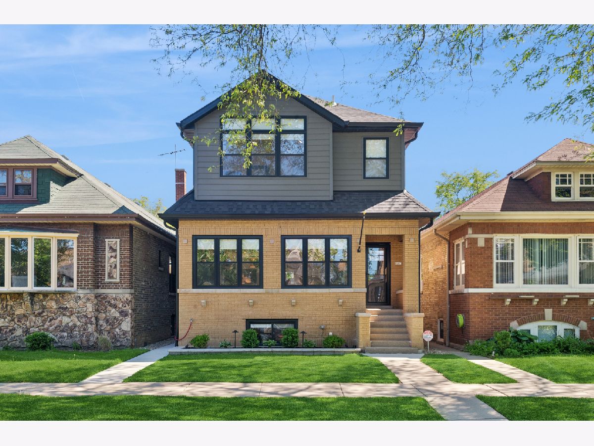 For Sale Chicago Illinois, 5407 Pensacola Avenue