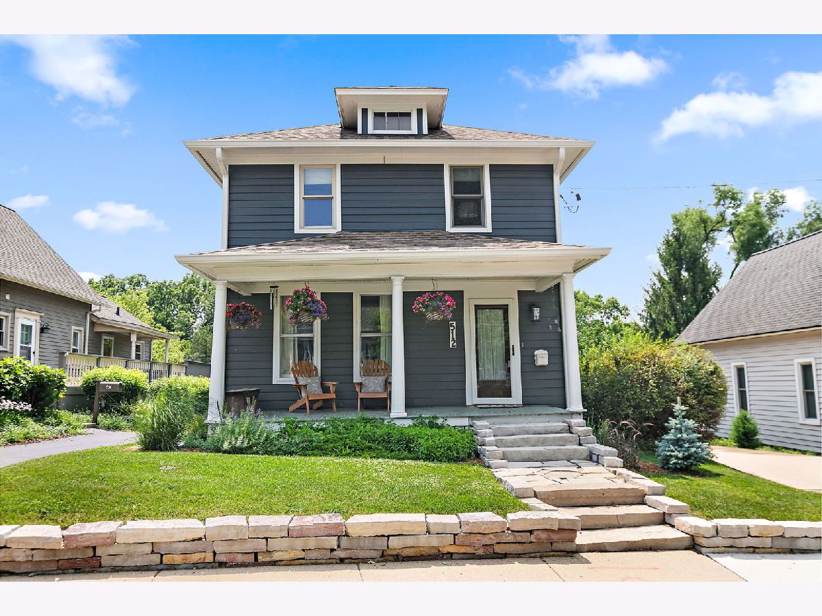  For Sale East Dundee Illinois, 512 Barrington Avenue