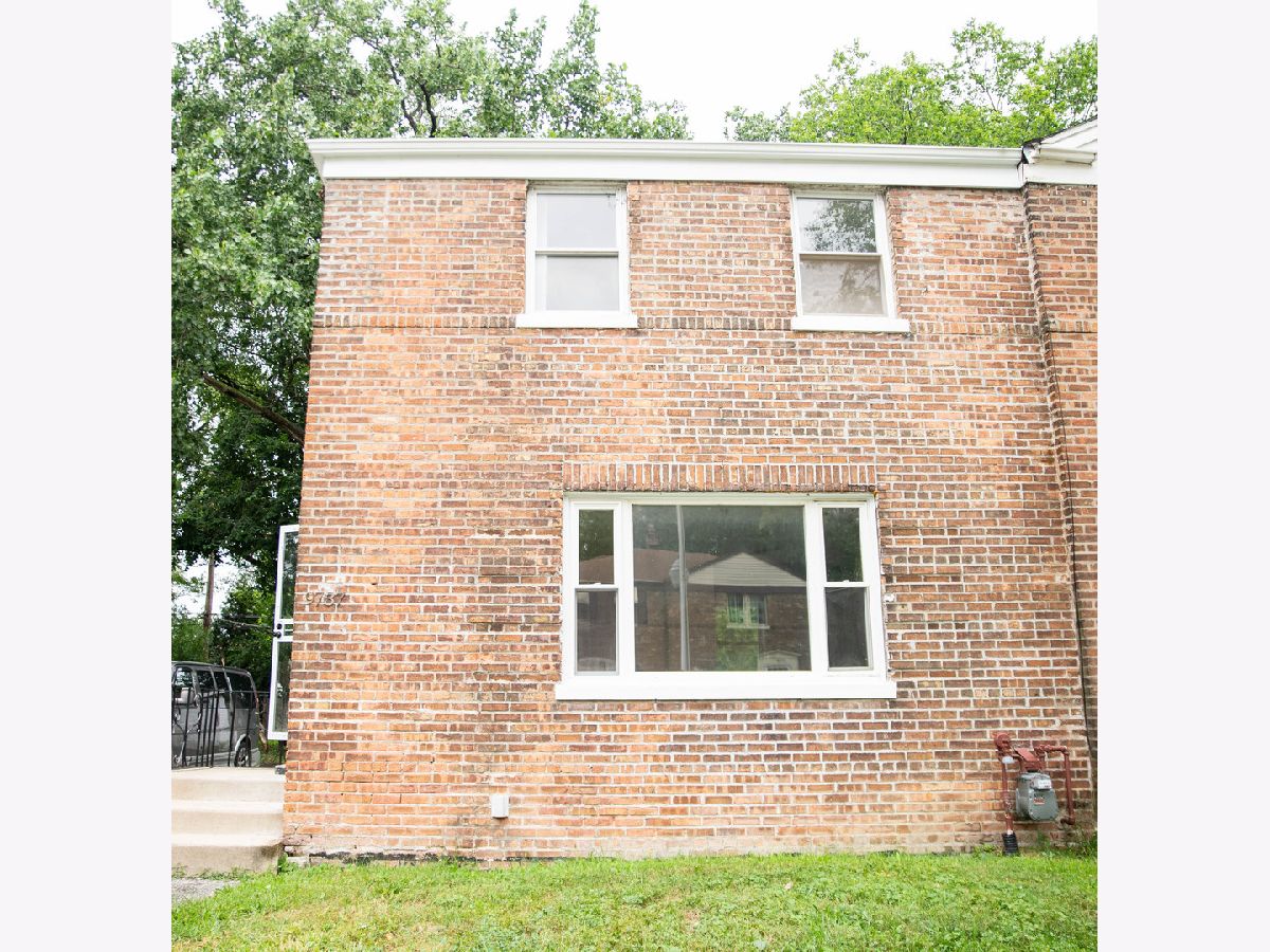  For Sale Chicago Illinois, 9737 Merrill Avenue