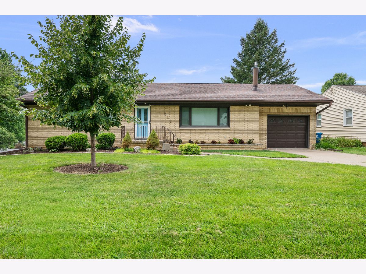  Sold Silvis Illinois, 242 Orchard