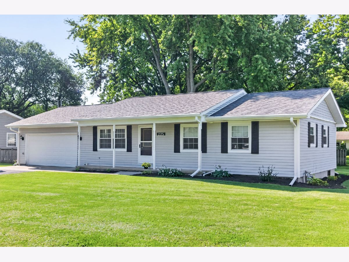  Sold Waterman Illinois, 225 Eisenhower
