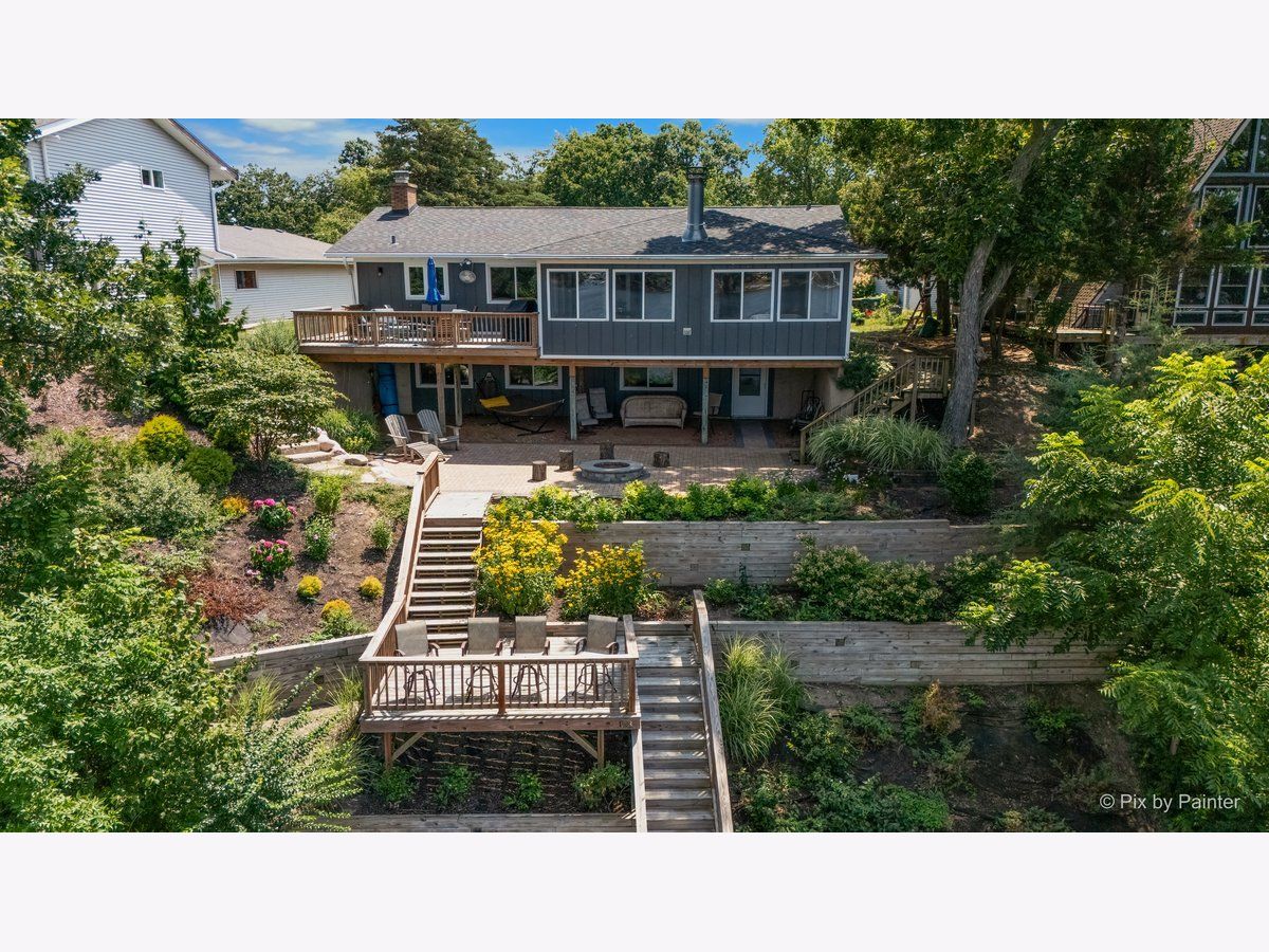  For Sale Lake Holiday Illinois, 823 Holiday Drive