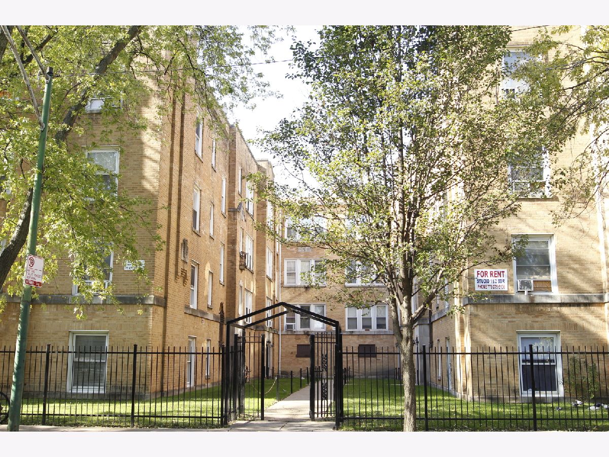  Rented Chicago Illinois, 4824 Avers