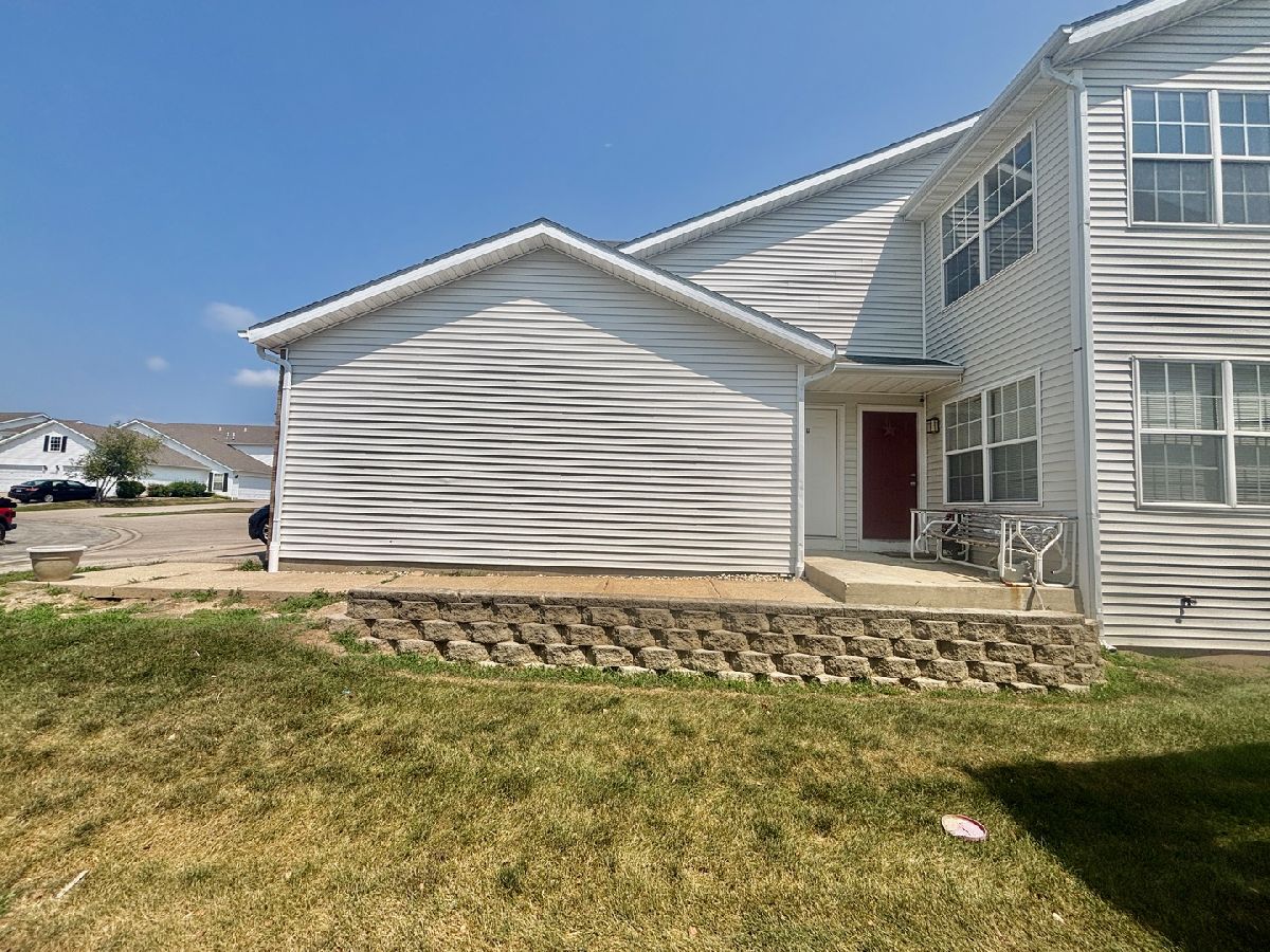  For Sale Poplar Grove Illinois, 8000 Primrose Place