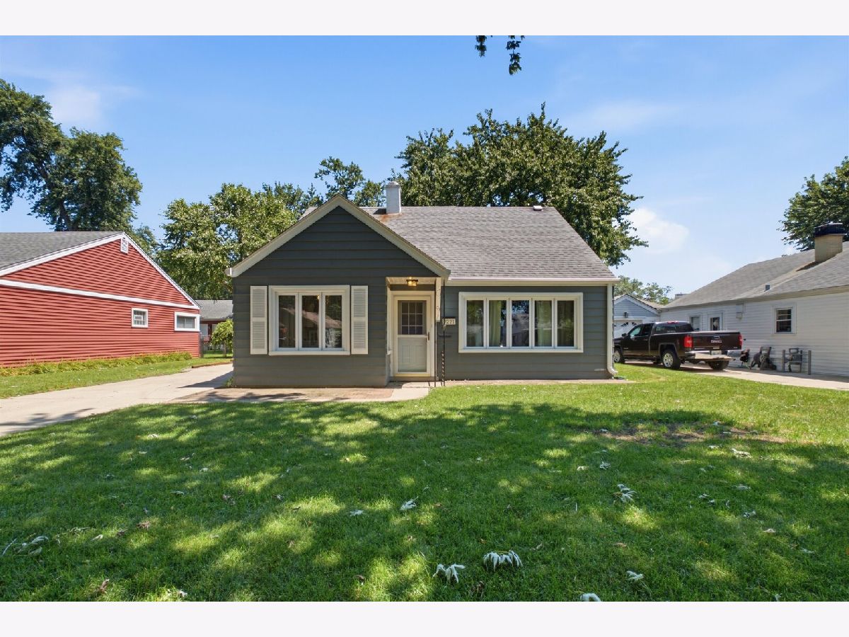  For Sale Oak Lawn Illinois, 9221 49th Court