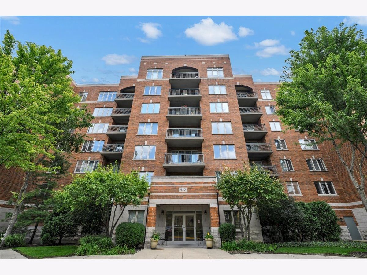 Condos & Townhomes For Sale Stone Gate Des Plaines Illinois, 430 Western Avenue