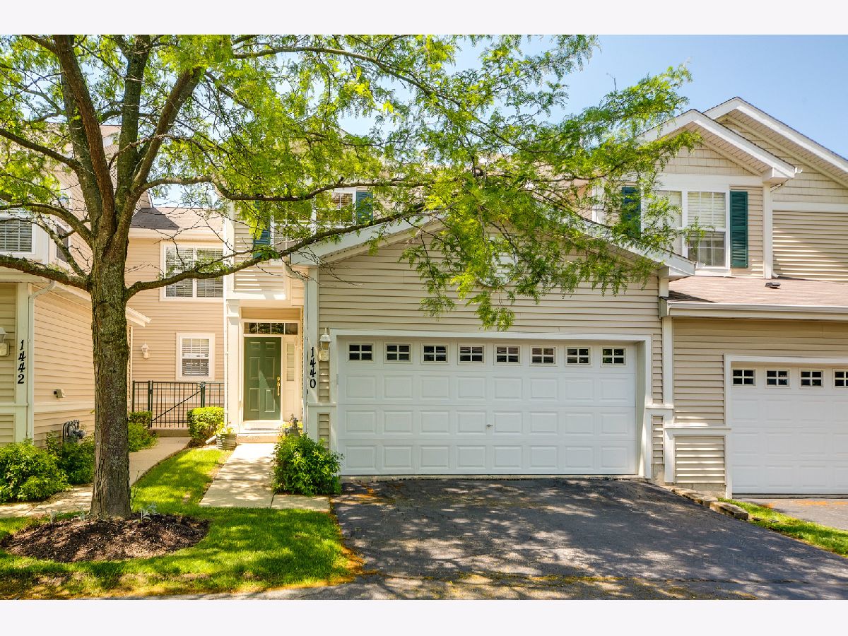  For Sale Round Lake Illinois, 1440 Remington Lane
