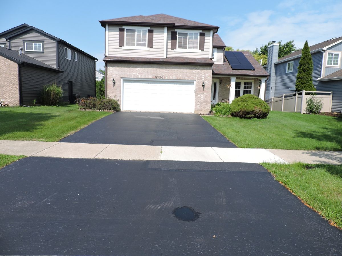  Sold Woodridge Illinois, 9034 Hillcrest