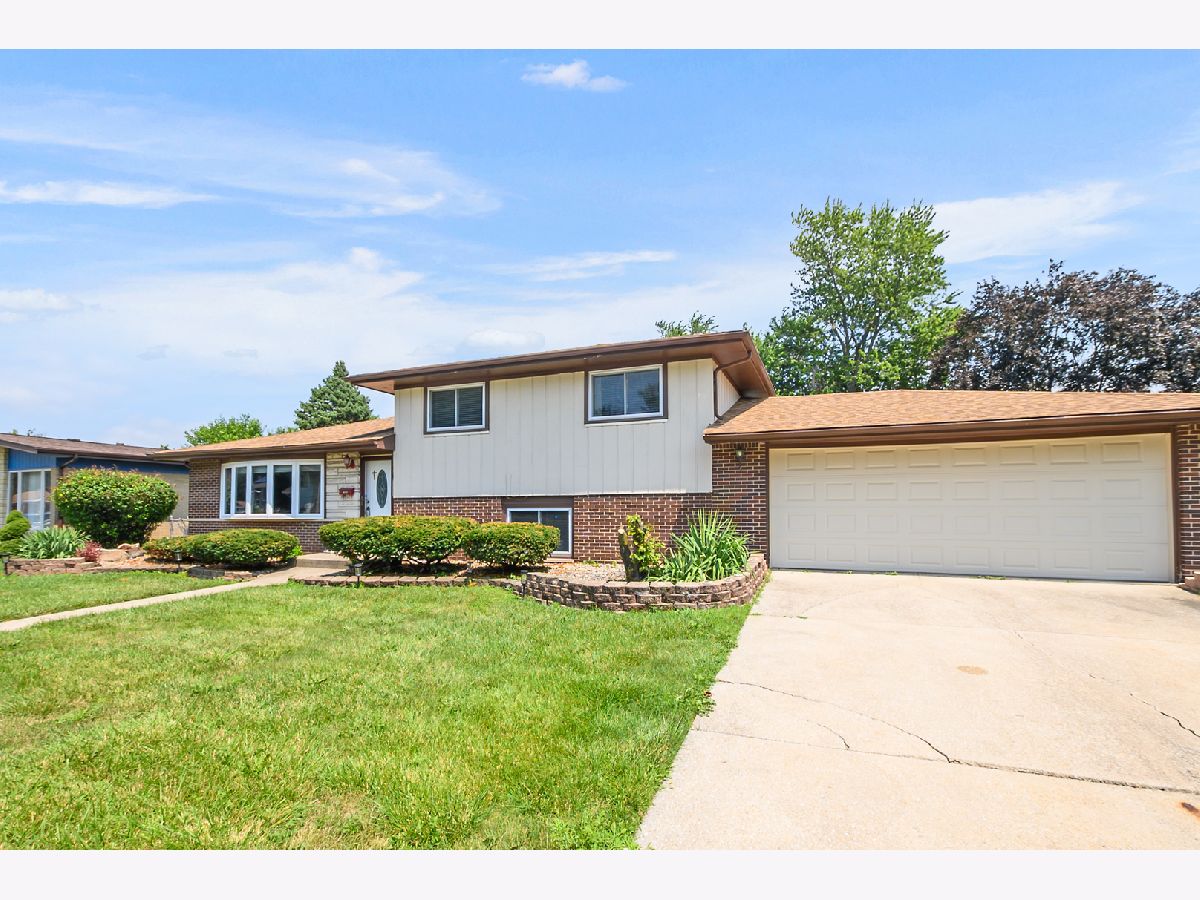 Sold South Holland Illinois, 15655 Avalon