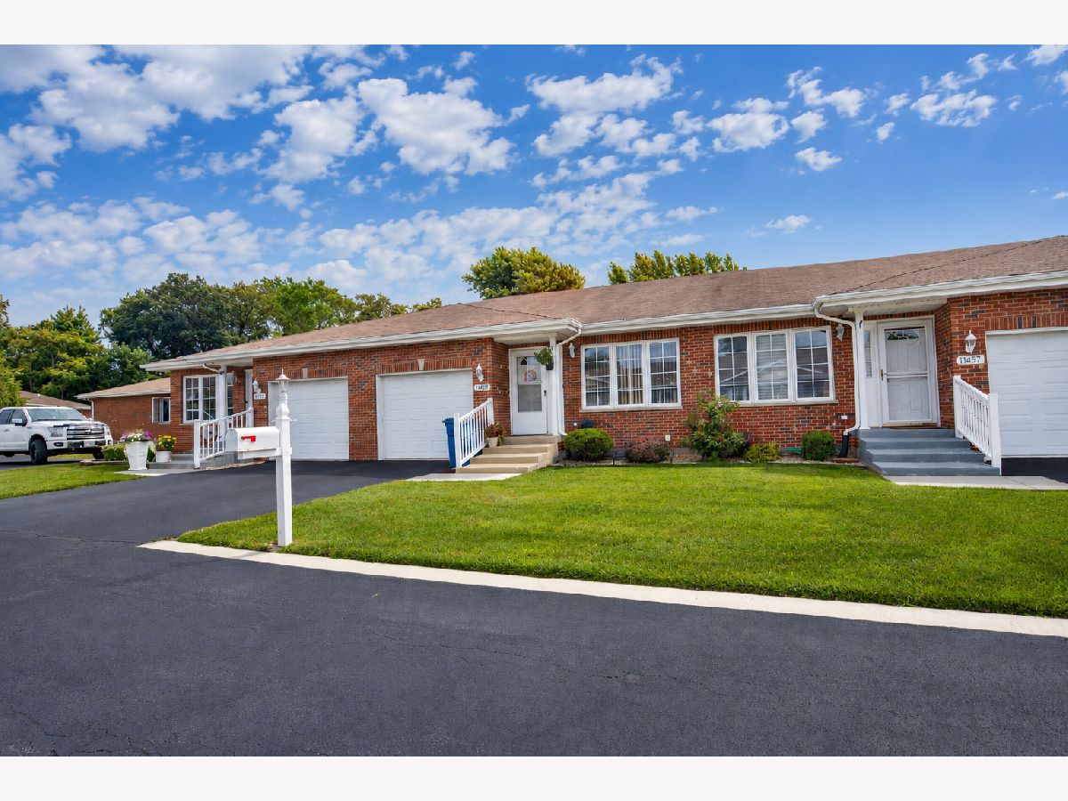  For Sale Alsip Illinois, 11455 Crossings Court