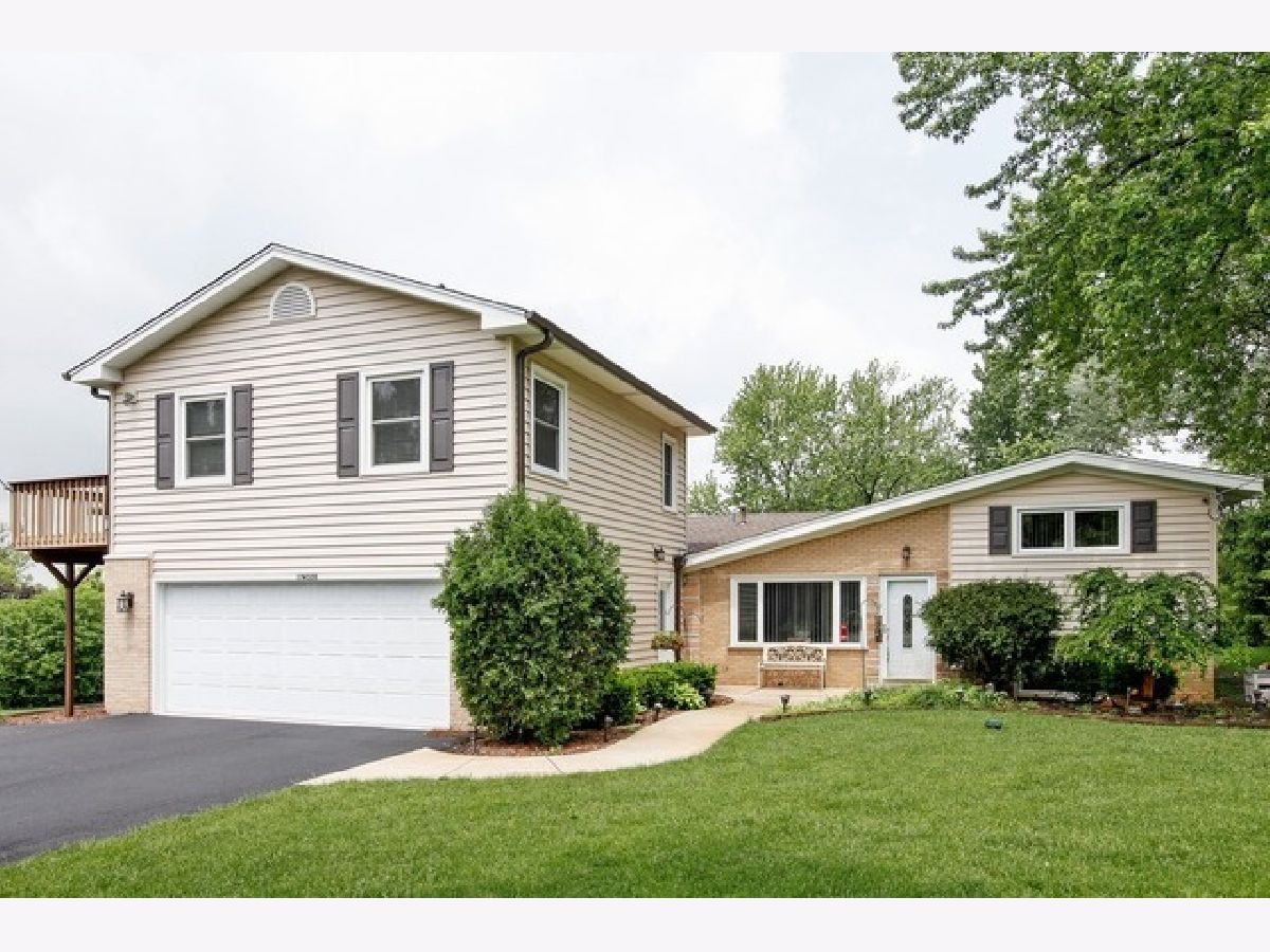  For Sale Willowbrook Illinois, 17W320 Scheel Drive