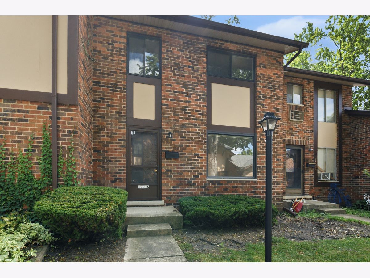  For Sale Villa Park Illinois, 1S215 Holyoke Lane