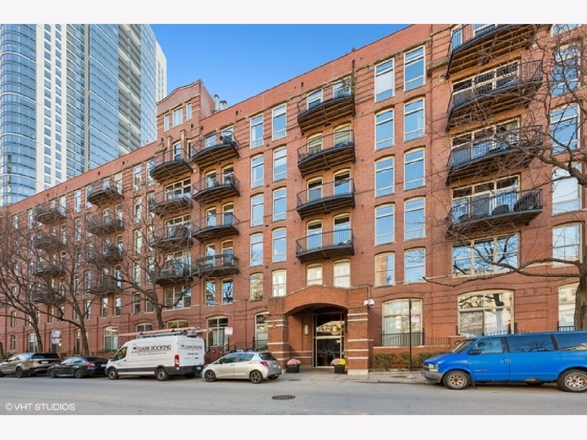 Condos & Townhomes For Sale River Bank Lofts Chicago Illinois, 550 Kingsbury Street