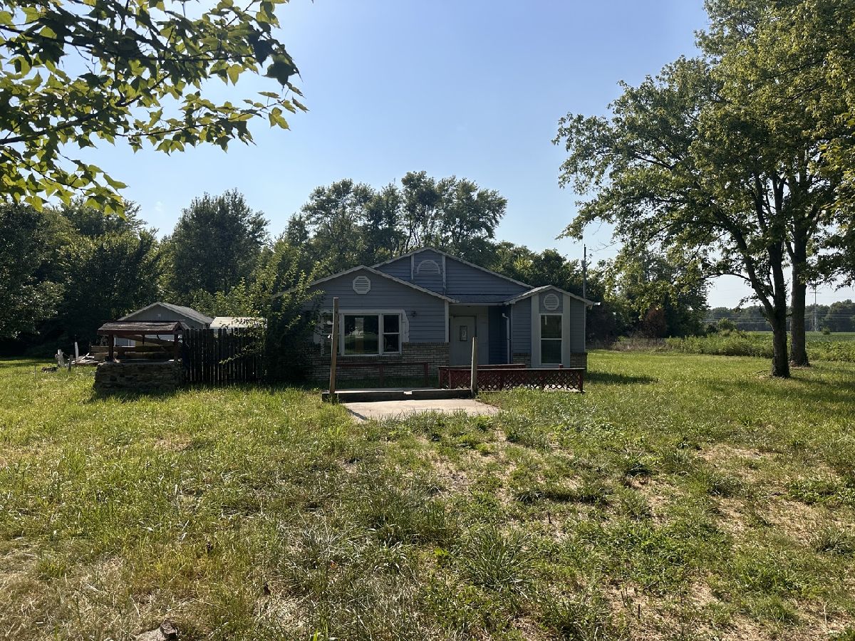  Sold West Frankfort Illinois, 1199 Pershing