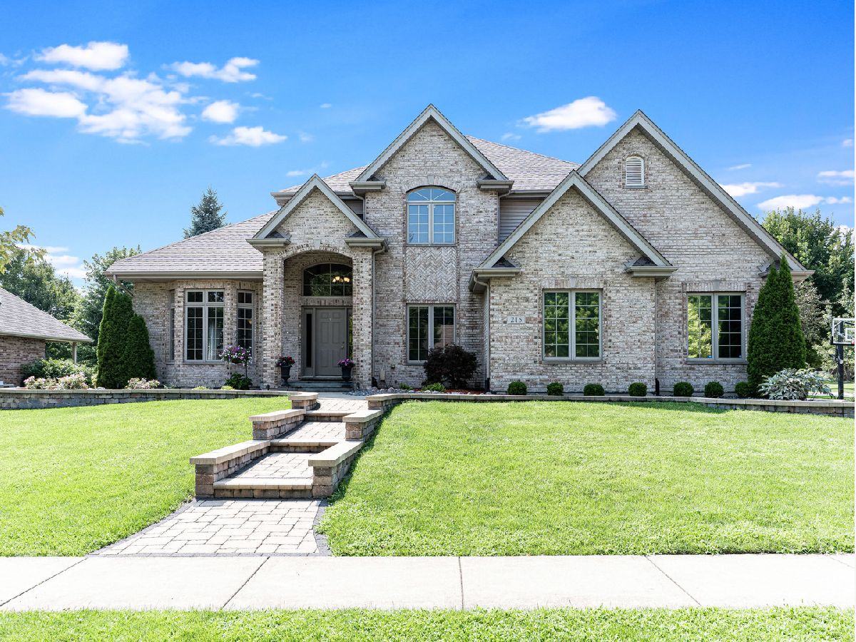  For Sale New Lenox Illinois, 215 Sonoma Road