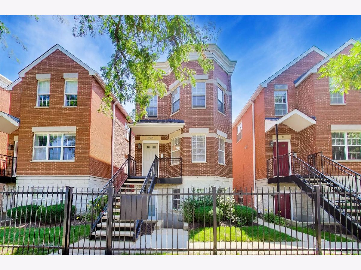  For Sale Chicago Illinois, 1453 Larrabee Street