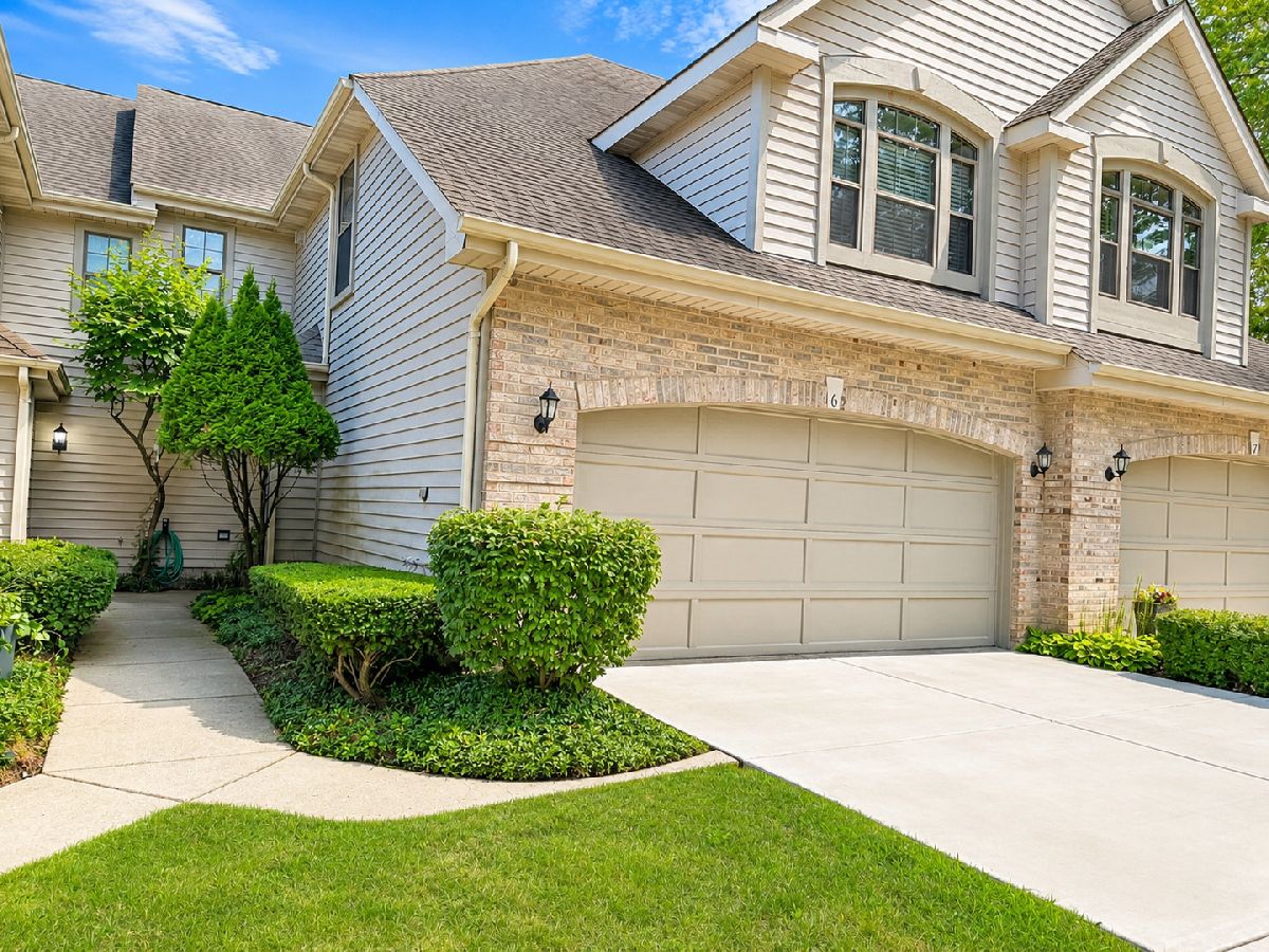Townhomes & Homes For Sale Bloomfield Club Bloomingdale Illinois, 169 Springdale Lane