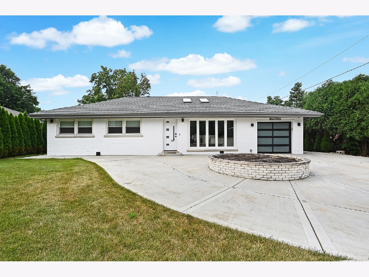 Homes For Sale Oak Hill Estates Burr Ridge Illinois, 16W361 95th Place