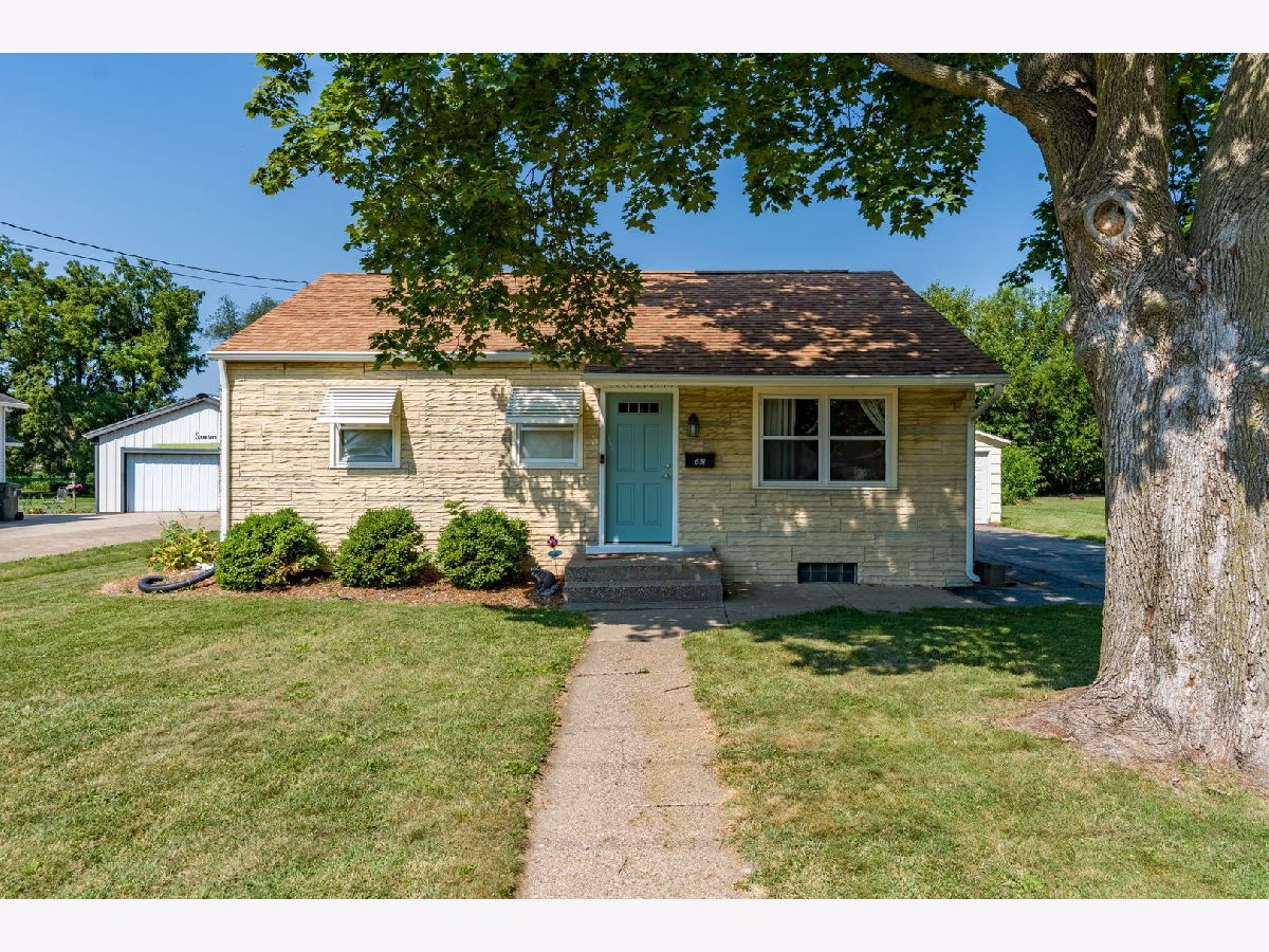  For Sale Geneseo Illinois, 631 Meadow Street