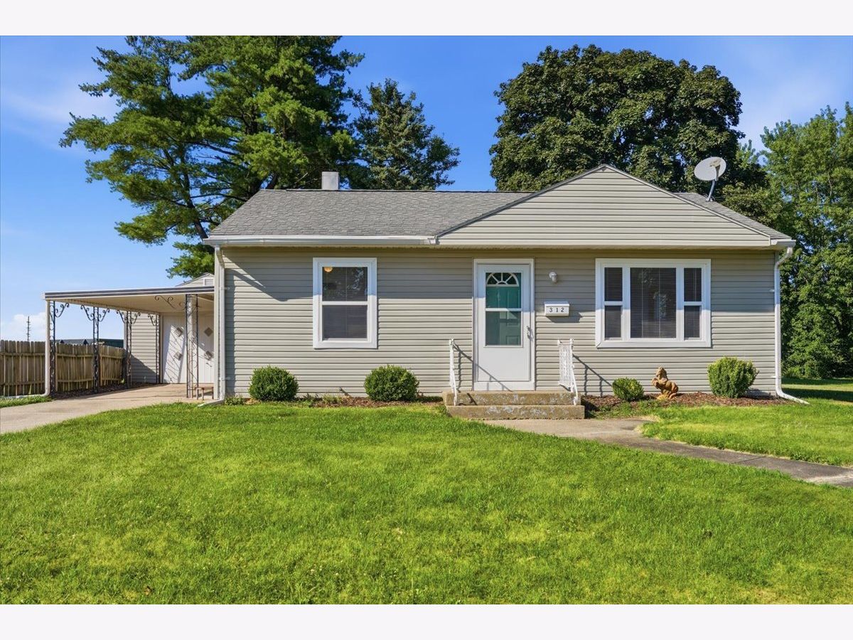 For Sale Mount Morris Illinois, 312 Hill Street