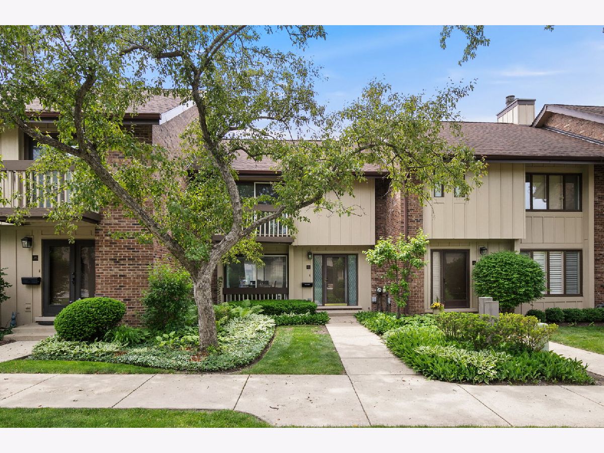  For Sale Willowbrook Illinois, 21 Kyle Court
