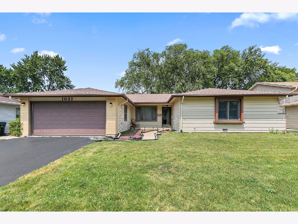  For Rent Elk Grove Village Illinois, 1037 Conrad