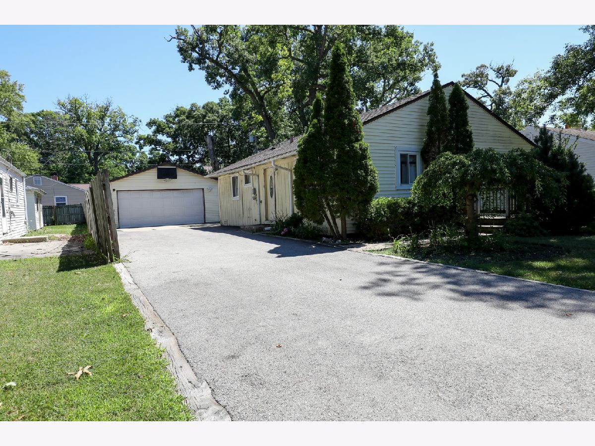 Sold Mundelein Illinois, 727 Longfellow