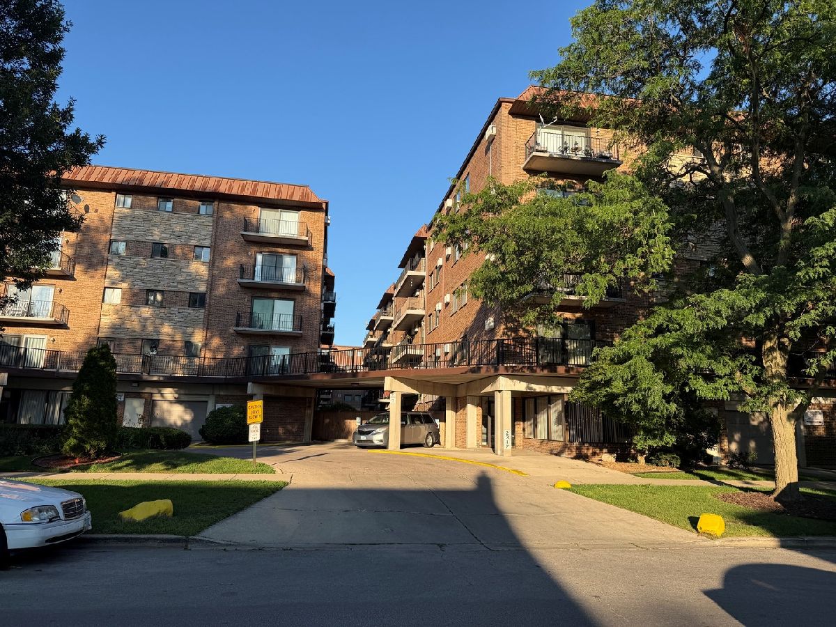  For Sale Chicago Illinois, 2317 Neva Avenue