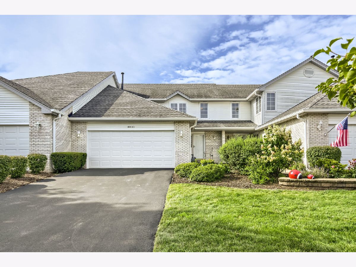  For Sale Tinley Park Illinois, 8833 Bluebird Drive
