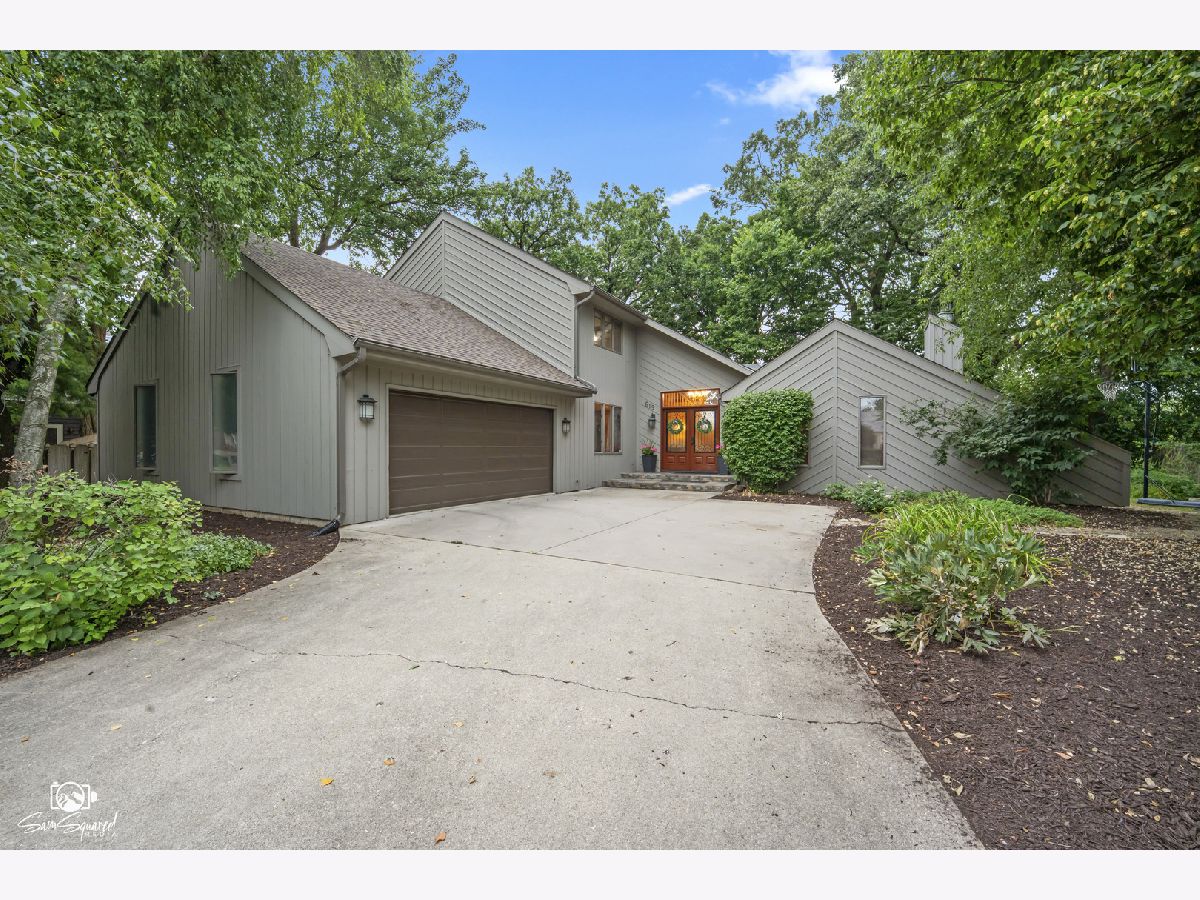Homes & Condos & Townhomes For Sale Timber Estates Joliet Illinois, 619 Westridge Road
