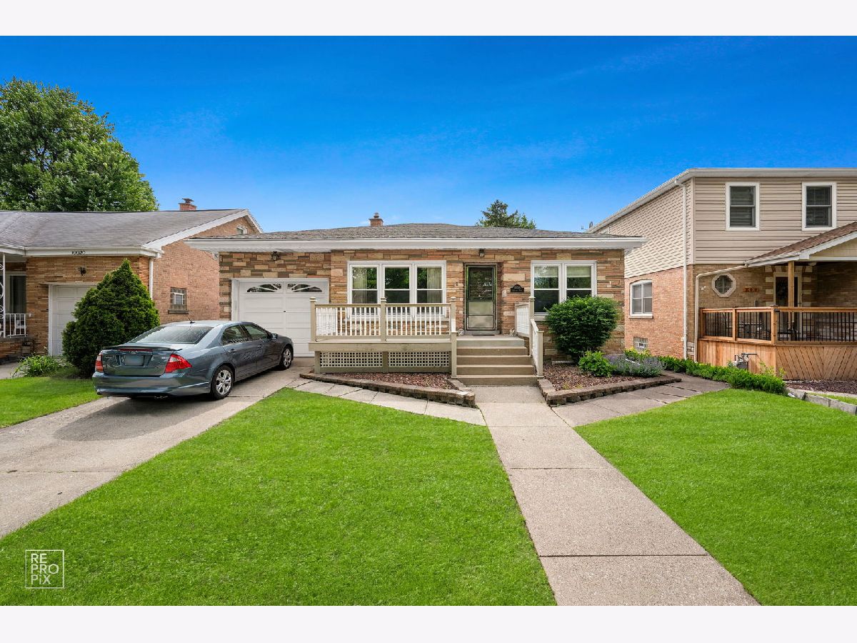  For Sale Evergreen Park Illinois, 10016 Clifton Park Avenue