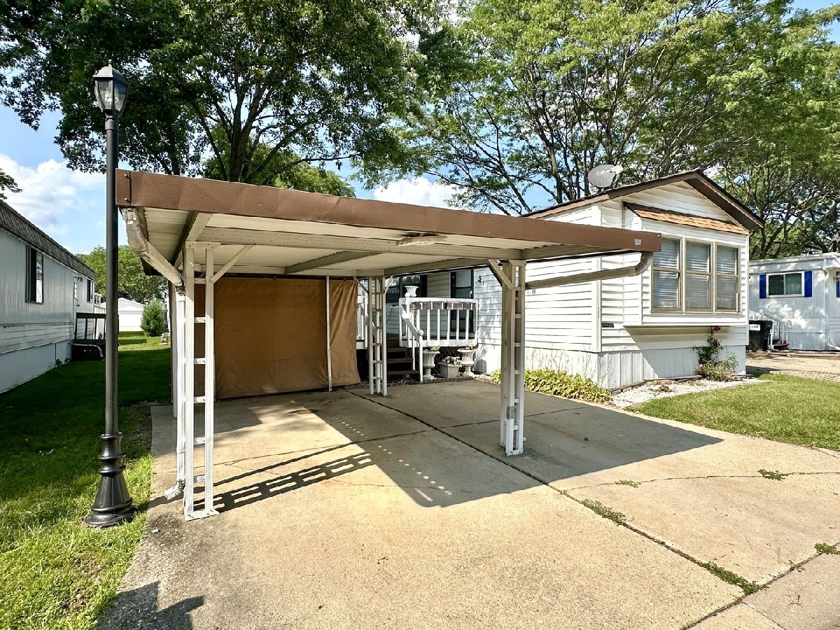  For Sale Park City Illinois, 3268 Meadow Drive