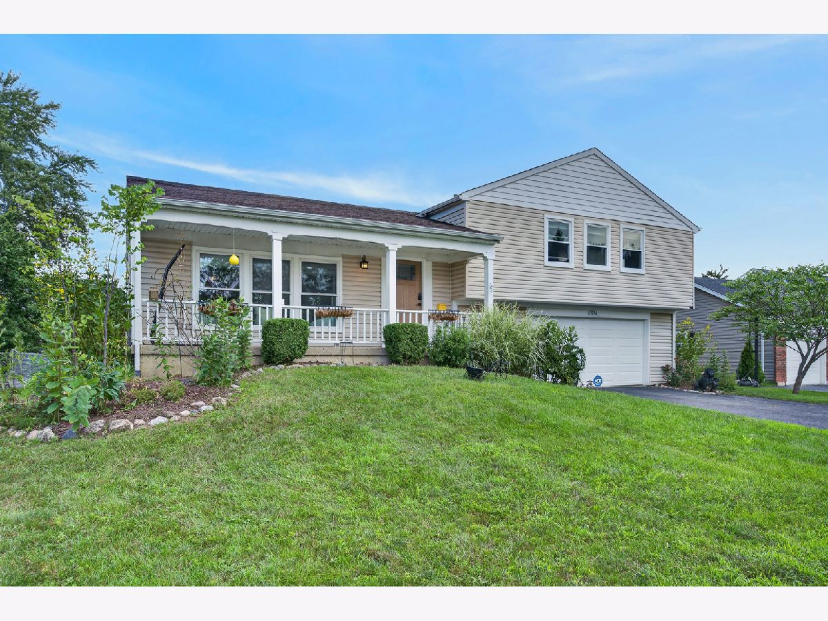  For Sale Schaumburg Illinois, 1334 Allison Lane