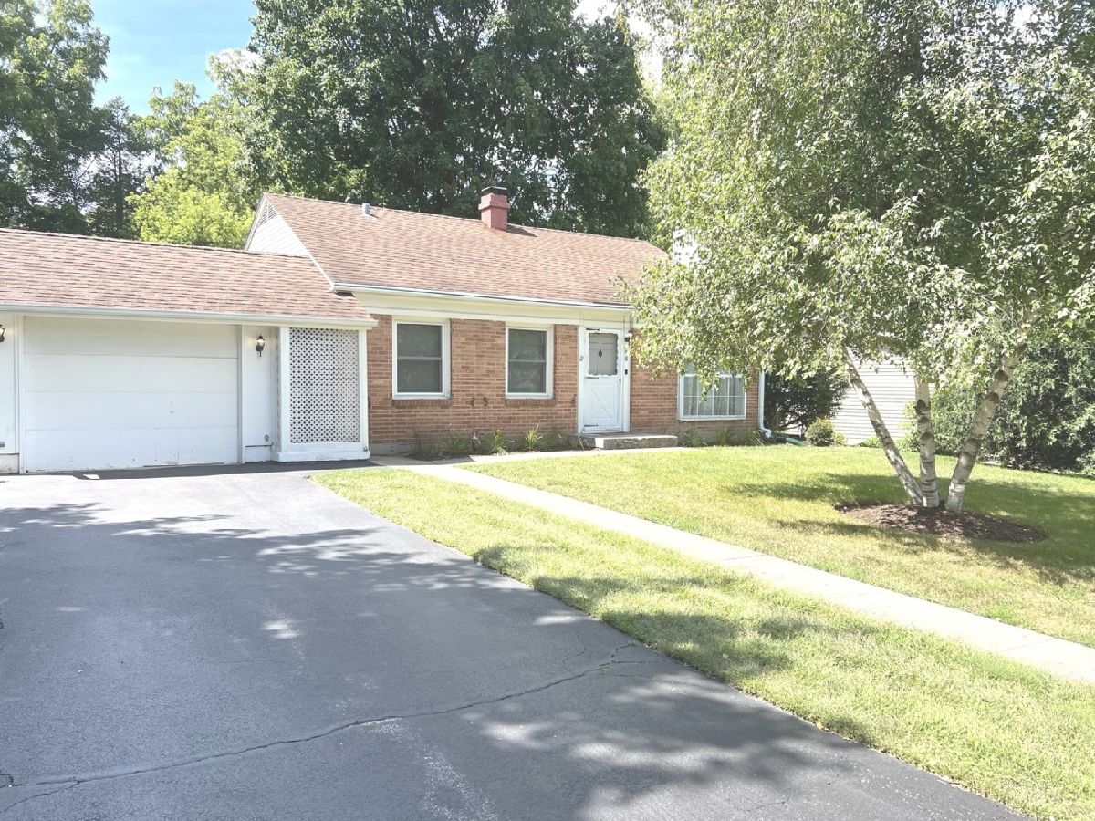  Rented Cary Illinois, 48 Seebert