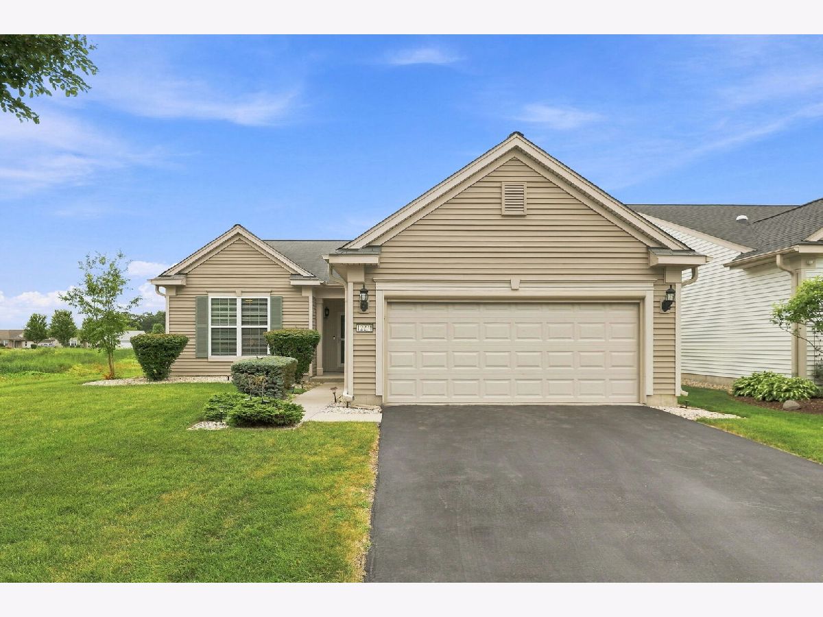Homes & Townhomes & Condos For Sale Del Webb Sun City Huntley Illinois, 12231 Russet Lane