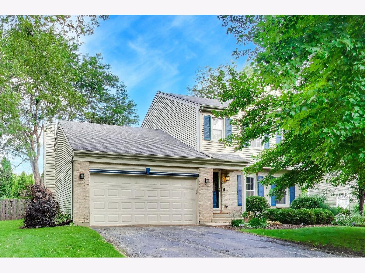 Sold Island Lake Illinois, 612 Wood Creek
