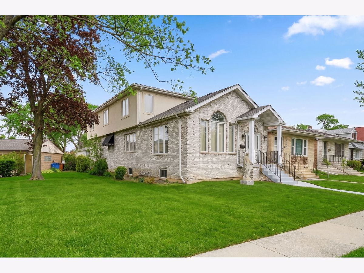  For Sale Harwood Heights Illinois, 6916 Forest Preserve Drive
